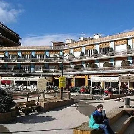 Appartement Grand T3 Avec Terrasse, Equipement Complet Et Acces Direct Galerie Commerciale A Pra-loup 1600 - Fr-1-165a-54 *